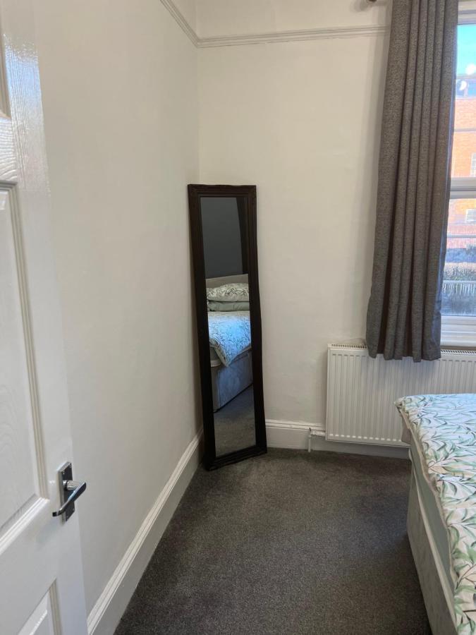 Flat In Leamington Spa Town Centre Apartment Exterior photo